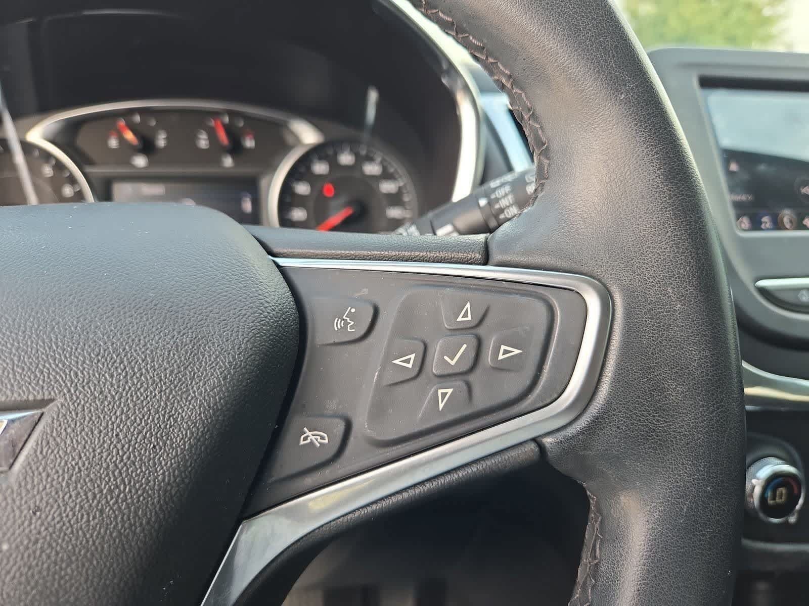Used 2023 Chevrolet Equinox LT FWD image 22