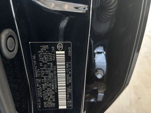 Used 2025 Toyota Camry LE image 33