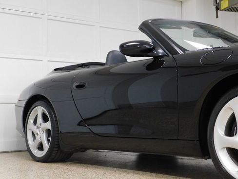 Used 2004 Porsche 911 Carrera RWD image 21