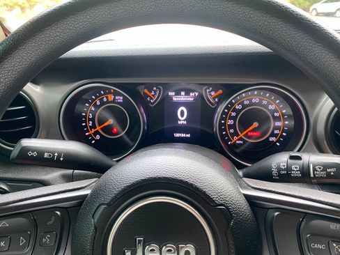 Used 2021 Jeep Wrangler Unlimited Sport AWD/4WD image 19