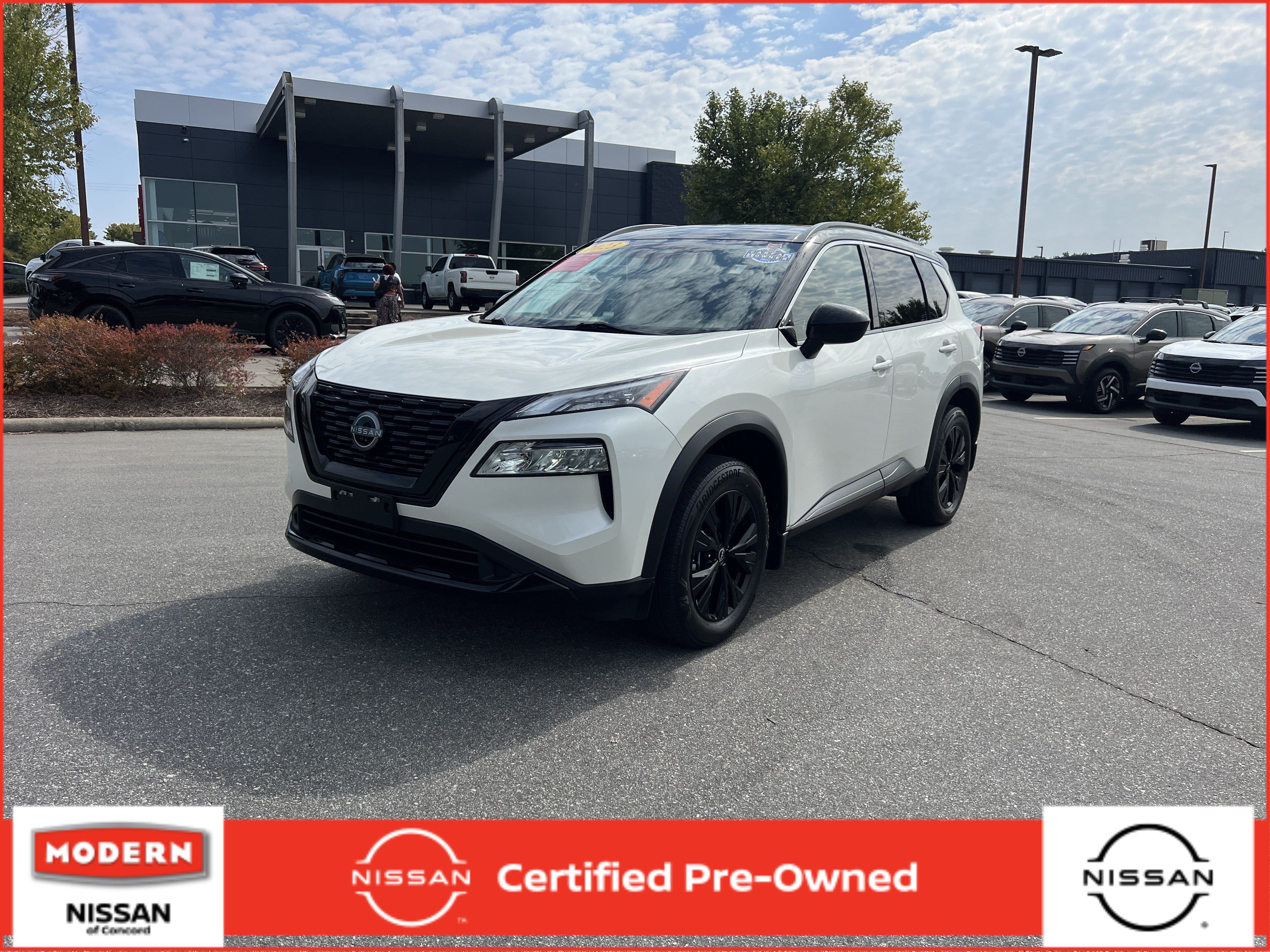 Certified 2023 Nissan Rogue SV w/ SV Premium B Package AWD/4WD image 1
