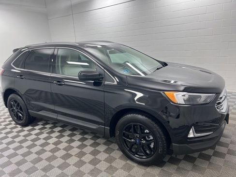 Used 2022 Ford Edge SEL w/ Convenience Package image 4