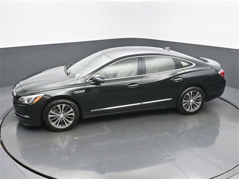 Used 2017 Buick LaCrosse Preferred image 39