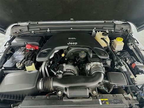 Used 2020 Jeep Gladiator Overland image 33