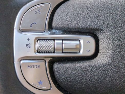 Certified 2022 Genesis GV70 2.5T image 24