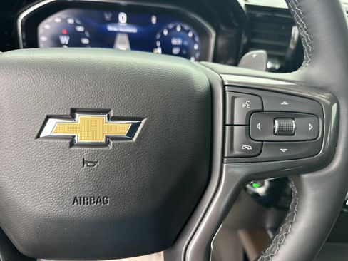 Used 2024 Chevrolet Silverado 1500 High Country w/ Technology Package AWD/4WD image 27