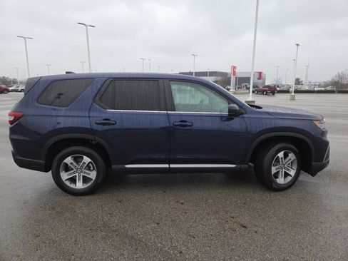 Used 2025 Honda Pilot EX-L image 19