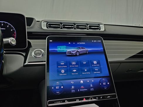 Certified 2024 Mercedes-Benz S 500 4MATIC image 32