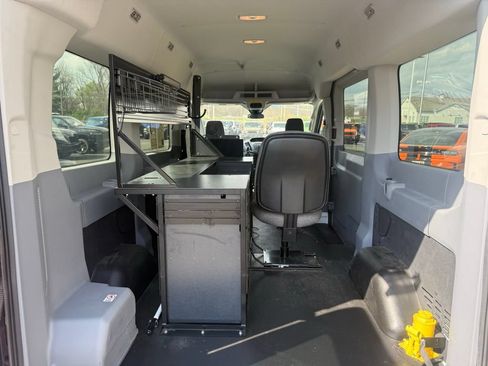 Used 2019 Ford Transit 150 XLT RWD image 8