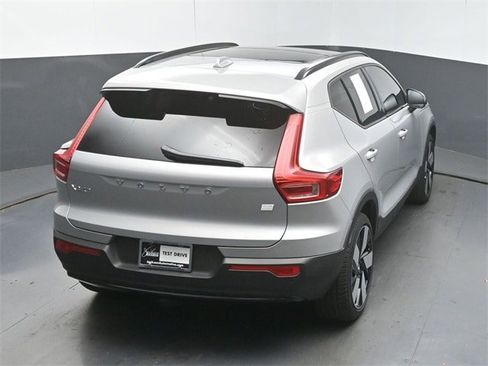 Certified 2024 Volvo XC40 Recharge Plus w/ Protection Package Premier image 45