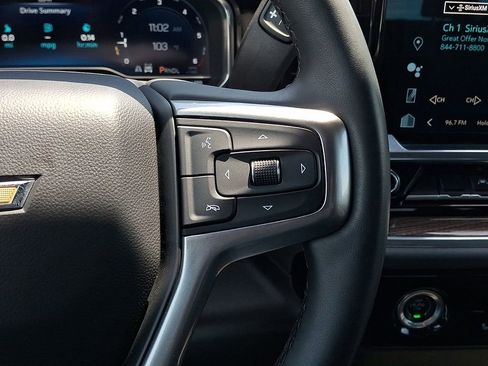 Used 2023 Chevrolet Silverado 1500 LT AWD/4WD image 21