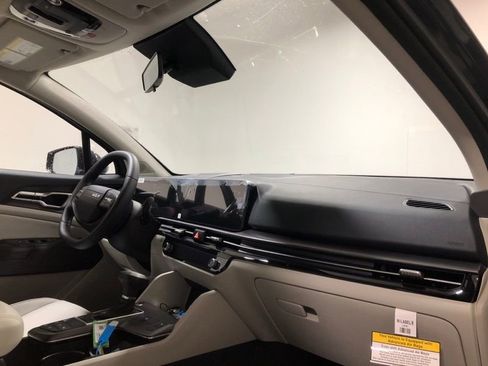 New 2026 Kia Sportage EX w/ EX Panorama Roof Package FWD image 14
