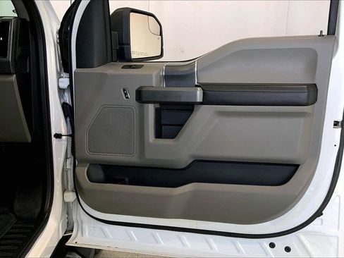 Used 2017 Ford F150 XLT w/ Equipment Group 302A Luxury RWD image 26