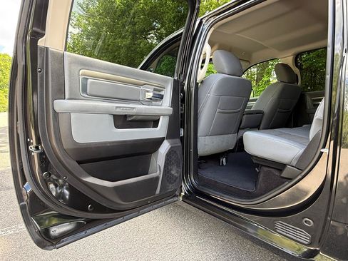 Used 2018 RAM 1500 Big Horn AWD/4WD image 21
