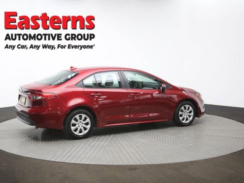 Used 2025 Toyota Corolla LE FWD image 42
