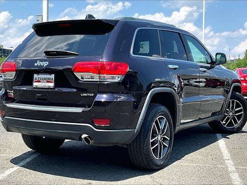 Used 2018 Jeep Grand Cherokee Limited AWD/4WD image 12
