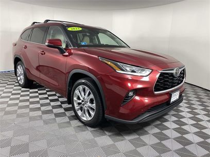 Used 2023 Toyota Highlander Limited