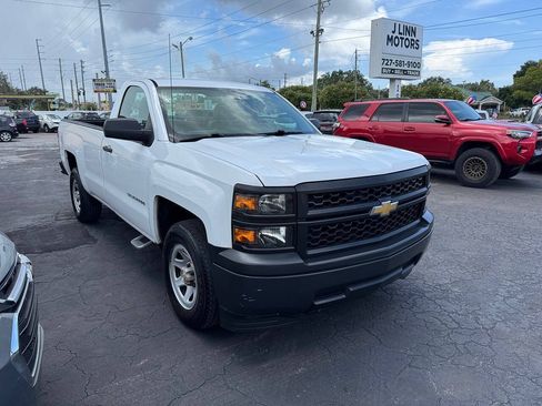 Used 2014 Chevrolet Silverado 1500 W/T RWD image 2