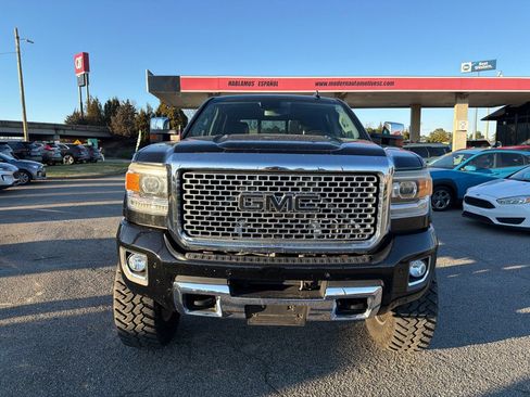 Used 2016 GMC Sierra 2500 Denali image 5