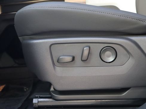 Used 2025 GMC Hummer EV 3X AWD/4WD image 20