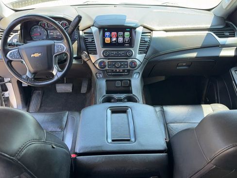 Used 2018 Chevrolet Suburban LT w/ LT Signature Package AWD/4WD image 28