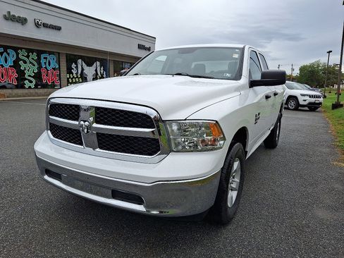 Used 2024 RAM 1500 Classic SLT image 4