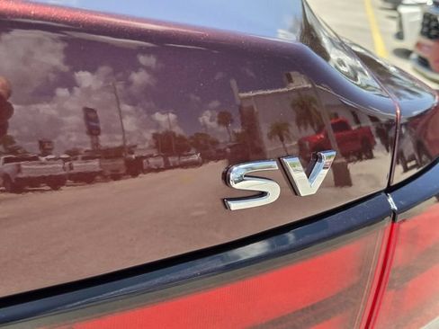 Used 2024 Nissan Sentra SV FWD image 12