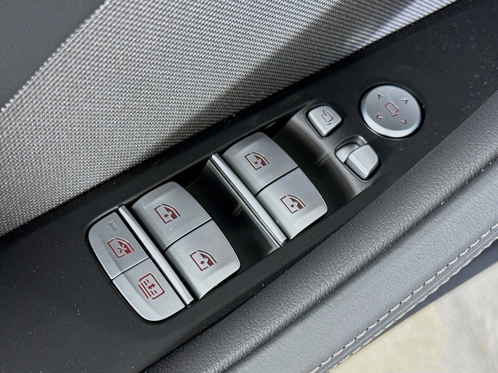 Used 2026 BMW 840i RWD image 18