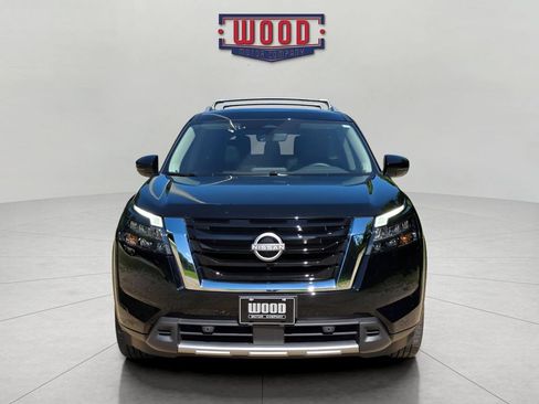 Used 2025 Nissan Pathfinder SL w/ SL Premium Package AWD/4WD image 5