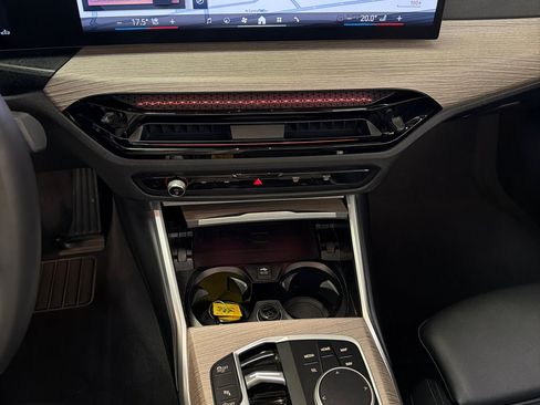 Used 2025 BMW 430i Convertible RWD image 14