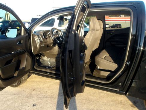 Used 2018 GMC Canyon SLE w/ SLE Convenience Package image 15