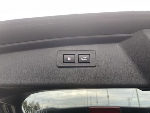 Used 2023 Subaru Outback Limited image 18