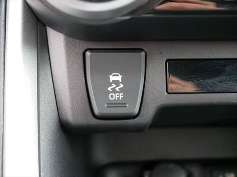 Certified 2025 Toyota RAV4 XLE AWD/4WD image 19