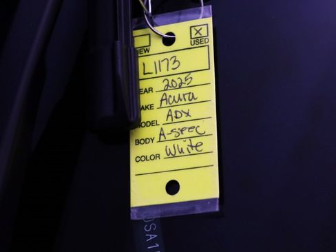 Certified 2025 Acura ADX A-Spec image 28