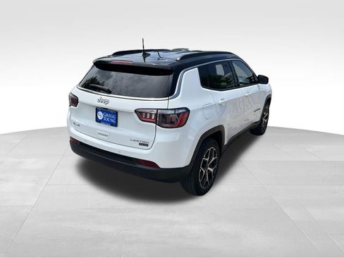 Used 2025 Jeep Compass Limited AWD/4WD image 7