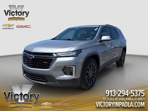 Used 2023 Chevrolet Traverse RS AWD/4WD image 1