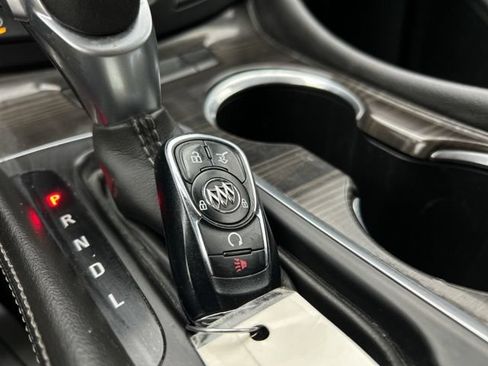 Used 2019 Buick Envision Essence AWD/4WD image 46