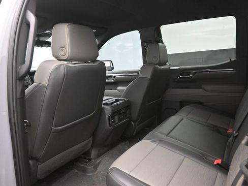 Used 2024 Chevrolet Silverado 1500 ZR2 w/ ZR2 Bison Edition AWD/4WD image 26