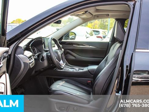 Used 2025 INFINITI QX60 Pure image 17