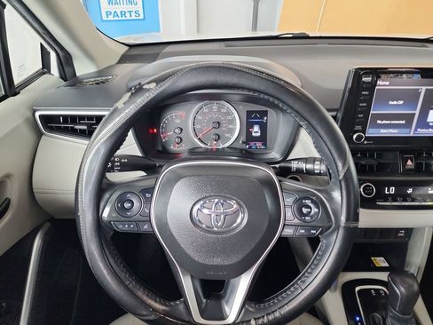 Used 2022 Toyota Corolla Cross LE FWD image 18