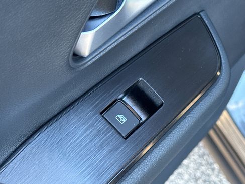 New 2026 Nissan Kicks SV w/ SV Premium Package image 31