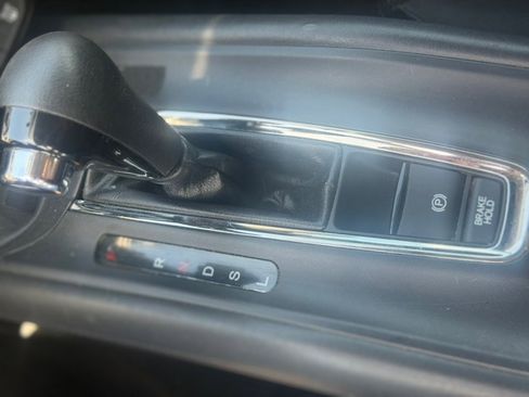 Used 2016 Honda HR-V LX image 19