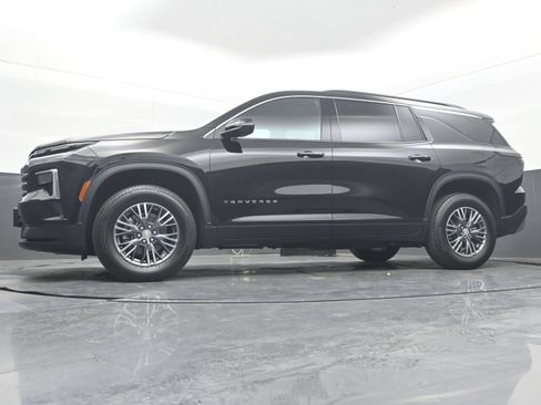 Certified 2026 Chevrolet Traverse LT FWD image 37
