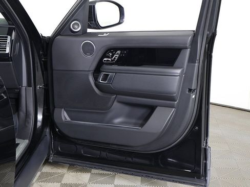 Used 2021 Land Rover Range Rover SV Autobiography Dynamic image 30