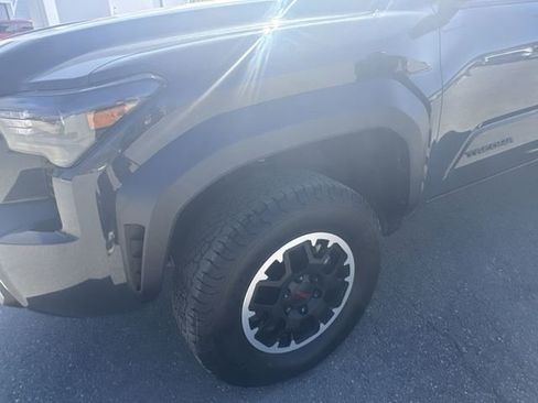 Used 2024 Toyota Tacoma TRD Off-Road AWD/4WD image 34