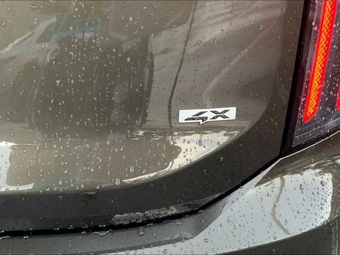 Used 2023 Kia Telluride EX image 18