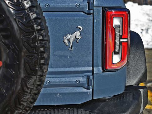 Used 2023 Ford Bronco Heritage Edition image 10