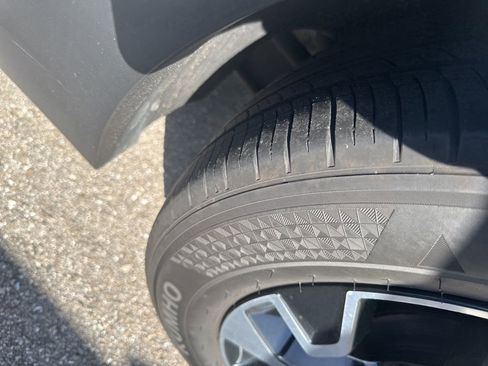 Used 2023 Kia Sportage EX image 10