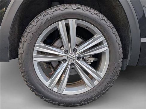 Used 2019 Volkswagen Atlas SE w/ Panoramic Sunroof Package AWD/4WD image 25