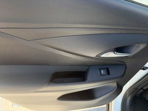 New 2026 Buick Envista Preferred w/ Convenience I Package FWD image 11